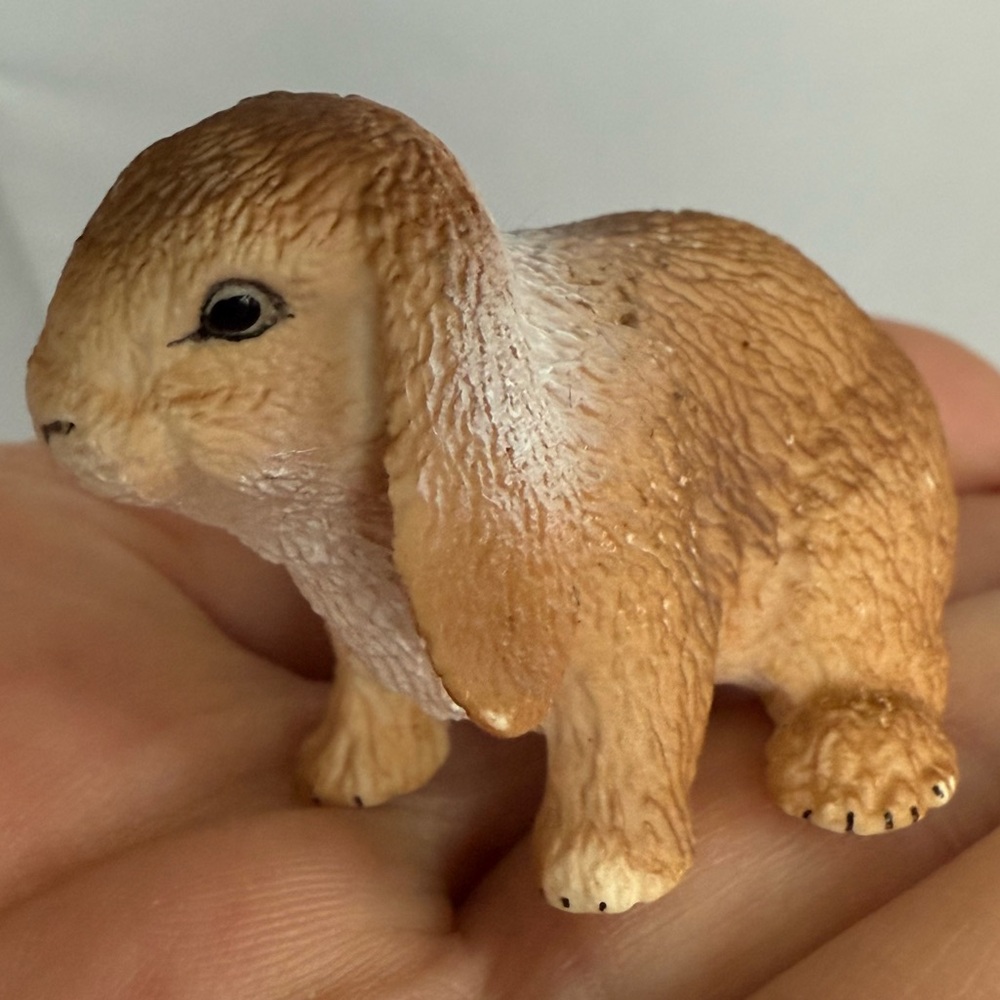 Bunny Rabbit Figure by Schleich - Picture 2 of 6
